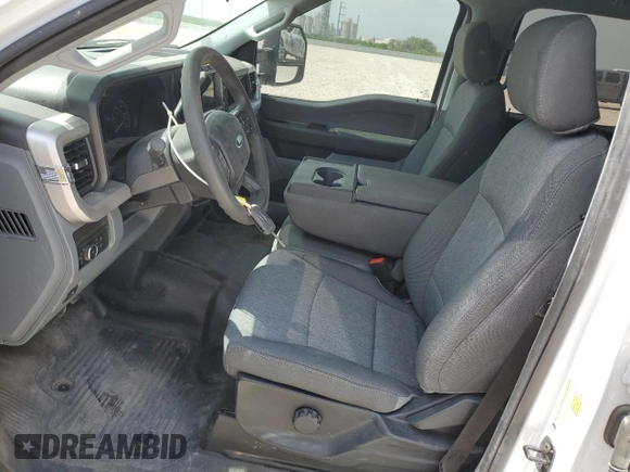 2024 Ford F-250 XL с VIN 1FT7W2BA5RED51758, выставлен на аукционе Copart как лот 53159455 с пробегом 1 623 миль миль и Списание • Salvage title. История ставок и продаж доступна на DreamBid. Изображение 7.