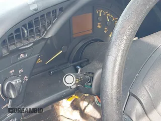 1992 Chevrolet Corvette z VIN 1G1YY23P4N5115915, wystawiony jako IAAI lot #41460625 z przebiegiem Nie podano mil oraz . Historia ofert i sprzedaży dostępna na DreamBid. Obrazek 7.