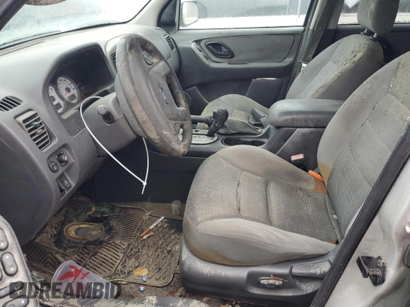 2005 Ford Escape XLT with VIN 1FMYU03135DA00081, listed as a Copart auction lot 74485414 with 0 mi miles and Salvage Title. Bid and sale history available at carsss.com. Image 7.