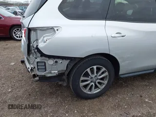 2016 Nissan Pathfinder Platinum with VIN 5N1AR2MM8GC658933, listed as a IAAI auction lot 41931265 with 117,274 mi miles. Bid and sale history available at carsss.com. Image 6.