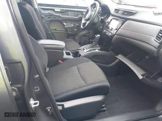 2017 Nissan Rogue SL with VIN 5N1AT2MT9HC873098, listed as a IAAI auction lot 41932803 with 91,914 mi miles. Bid and sale history available at carsss.com. Image 5.