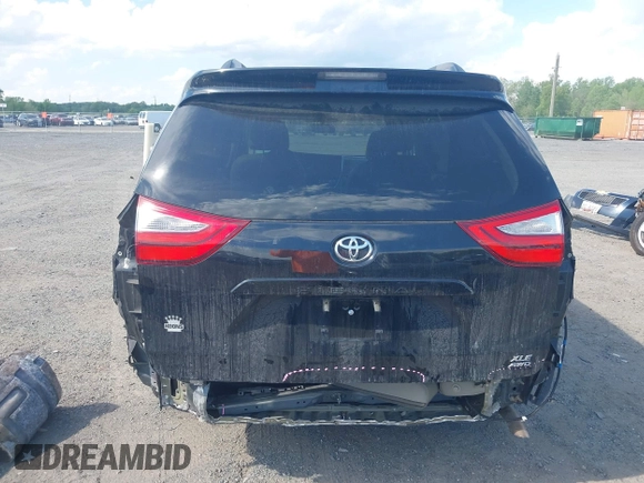 2015 Toyota Sienna Limited z VIN 5TDDK3DC9FS113212, wystawiony jako IAAI lot #42176943 z przebiegiem 136 426 mil mil oraz . Historia ofert i sprzedaży dostępna na DreamBid. Obrazek 17.