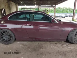2009 BMW 3 Series 335i с VIN WBAWL73539P182652, выставлен на аукционе IAAI как лот 42333160 с пробегом 110 371 миль миль и . История ставок и продаж доступна на DreamBid. Изображение 13.
