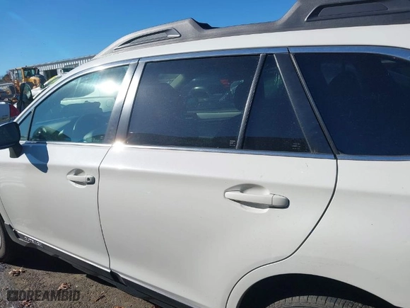 2019 Subaru Outback Premium with VIN 4S4BSAFC5K3249255, listed as a IAAI auction lot 40916871 with 145,305 mi miles. Bid and sale history available at carsss.com. Image 14.