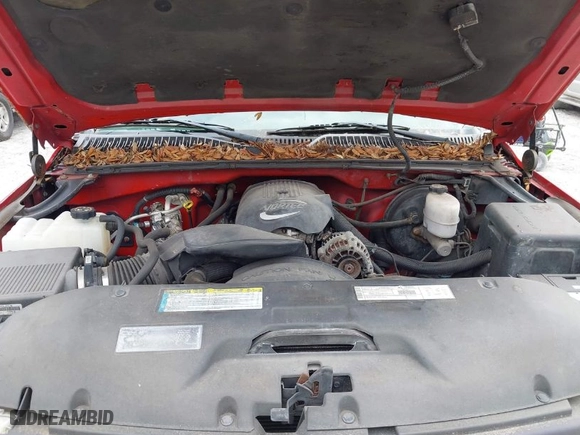 2001 Chevrolet Silverado 1500 LS with VIN 2GCEC19T511133164, listed as a IAAI auction lot 42040766 with 190,186 mi miles. Bid and sale history available at carsss.com. Image 10.