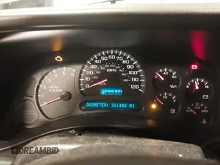 2004 Chevrolet Tahoe LS with VIN 1GNEK13T24R242907, listed as a IAAI auction lot 41496795 with 261,402 mi miles. Bid and sale history available at carsss.com. Image 7.