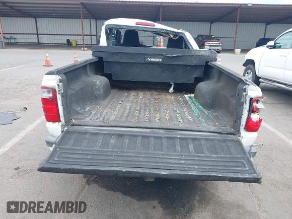 2005 Ford Ranger XL with VIN 1FTYR14U55PB06180, listed as a IAAI auction lot 42119760 with Not Provided miles. Bid and sale history available at carsss.com. Image 8.