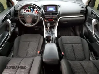 2022 Mitsubishi Eclipse Cross ES z VIN JA4ATUAA5NZ030277, wystawiony jako Copart lot #54392625 z przebiegiem 67 428 mil mil oraz Szkoda całkowita • Salvage title. Historia ofert i sprzedaży dostępna na DreamBid. Obrazek 8.