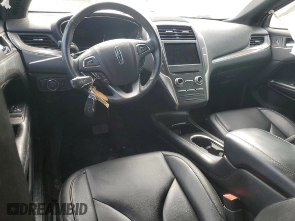 2016 Lincoln MKC Premier with VIN 5LMCJ1C90GUJ18586, listed as a Copart auction lot 55929845 with Not provided miles and Salvage title. Bid and sale history available at DreamBid. Image 8.