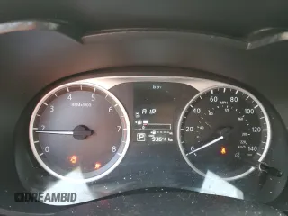 2020 Nissan Versa S z VIN 3N1CN8DV5LL886846, wystawiony jako Copart lot #54183275 z przebiegiem 93 641 mil mil oraz Szkoda całkowita • Salvage title. Historia ofert i sprzedaży dostępna na DreamBid. Obrazek 9.