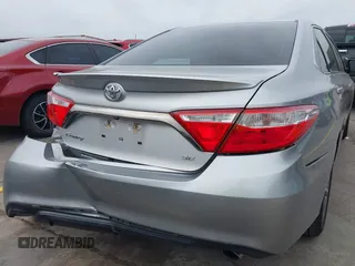 2015 Toyota Camry XLE with VIN 4T1BF1FK0FU960051, listed as a IAAI auction lot 42125452 with 117,047 mi miles and . Bid and sale history available at DreamBid. Image 18.