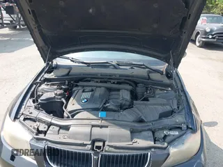 2008 BMW 3 Series 328xi with VIN WBAVC93528K040277, listed as a IAAI auction lot 42446998 with 155,596 mi miles and . Bid and sale history available at DreamBid. Image 10.