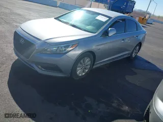 2017 Hyundai Sonata Hybrid SE with VIN KMHE24L11HA045879, listed as a IAAI auction lot 41841807 with NaN miles. Bid and sale history available at carsss.com. Image 20.