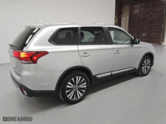 2020 Mitsubishi Outlander ES with VIN JA4AD2A3XLZ039573, listed as a Copart auction lot 49796425 with 41,328 mi miles and Clean Title. Bid and sale history available at carsss.com. Image 3.