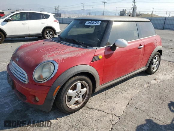 2008 MINI Hardtop with VIN WMWMF33558TT65502, listed as a Copart auction lot 88043725 with 117,241 mi miles and Salvage Title. Bid and sale history available at DreamBid. Image 1.