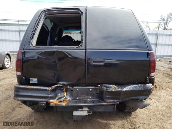 1996 Chevrolet Tahoe with VIN 3GNEK18R9TG158790, listed as a Copart auction lot 50576845 with 149,144 mi miles and Salvage Title. Bid and sale history available at carsss.com. Image 6.