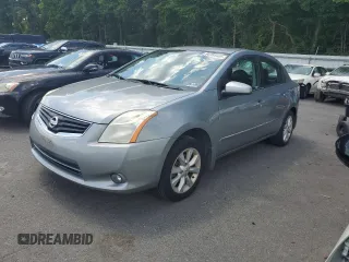 2010 Nissan Sentra 2.0 z VIN 3N1AB6APXAL677500, wystawiony jako Copart lot #64784485 z przebiegiem 107 068 mil mil oraz Szkoda całkowita • Salvage title. Historia ofert i sprzedaży dostępna na DreamBid. Obrazek 1.