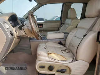 2004 Ford F-150 XL z VIN 1FTPX12524NC15980, wystawiony jako Copart lot #57693425 z przebiegiem 264 051 mil mil oraz Czysty tytuł • Clean title. Historia ofert i sprzedaży dostępna na DreamBid. Obrazek 7.