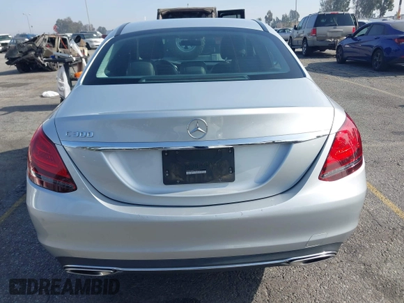 2020 Mercedes-Benz C 300 with VIN WDDWF8DB0LR550162, listed as a IAAI auction lot 41221716 with 73,411 mi miles and . Bid and sale history available at carsss.com. Image 16.