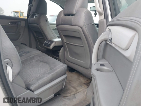 2016 Chevrolet Traverse LS z VIN 1GNKRFKD8GJ343572, wystawiony jako IAAI lot #42426571 z przebiegiem 168 568 mil mil oraz . Historia ofert i sprzedaży dostępna na DreamBid. Obrazek 8.
