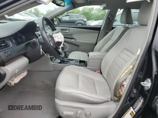 2015 Toyota Camry XLE z VIN 4T1BF1FK3FU939355, wystawiony jako Copart lot #56998335 z przebiegiem 108 689 mil mil oraz Szkoda całkowita • Salvage title. Historia ofert i sprzedaży dostępna na DreamBid. Obrazek 7.