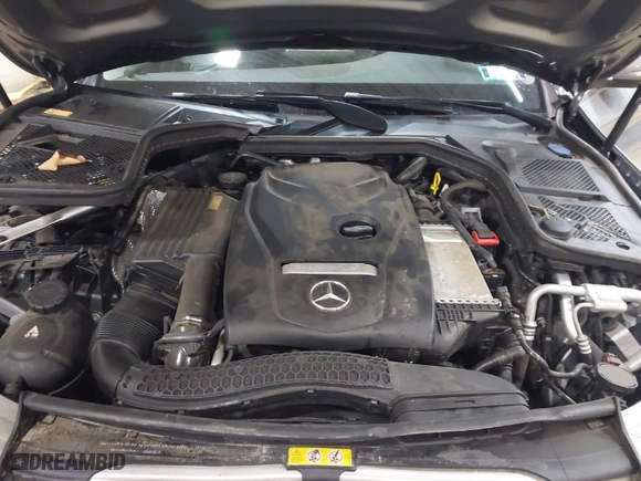 2015 Mercedes-Benz C-Class C 300 Luxury with VIN 55SWF4KB0FU035595, listed as a IAAI auction lot 41882790 with 62,673 mi miles. Bid and sale history available at carsss.com. Image 10.