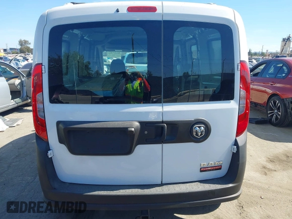 2015 Ram ProMaster City Cargo Tradesman z VIN ZFBERFAT2F6A01878, wystawiony jako IAAI lot #42677103 z przebiegiem 86 137 mil mil oraz . Historia ofert i sprzedaży dostępna na DreamBid. Obrazek 16.