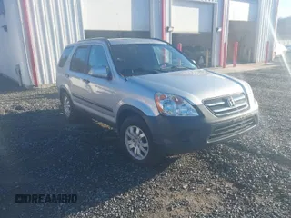 2005 Honda CR-V EX with VIN SHSRD78855U320799, listed as a IAAI auction lot 41558702 with 289,910 mi miles. Bid and sale history available at carsss.com. Image 1.