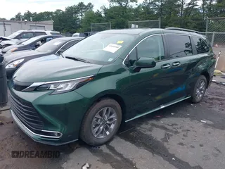 2022 Toyota Sienna XLE with VIN 5TDYSKFC1NS043177, listed as a IAAI auction lot 42495390 with 33,908 mi miles and . Bid and sale history available at DreamBid. Image 18.
