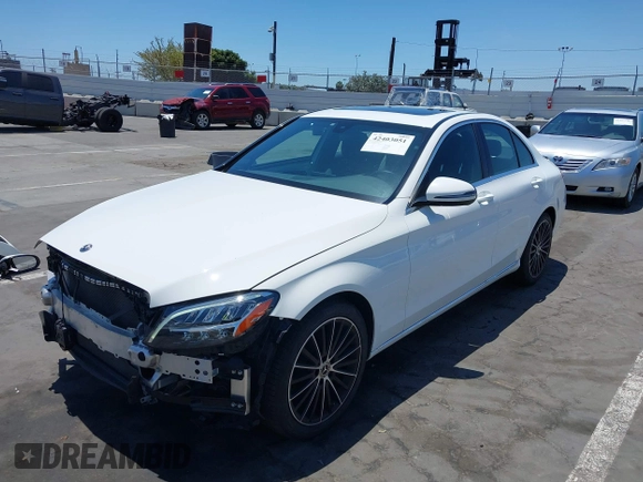 2019 Mercedes-Benz C 300 с VIN 55SWF8DB5KU322445, выставлен на аукционе IAAI как лот 42403051 с пробегом 43 465 миль миль и . История ставок и продаж доступна на DreamBid. Изображение 19.