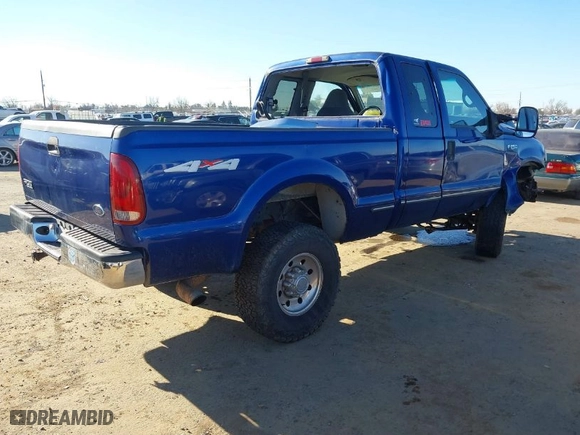 1999 Ford Super Duty F-250 XL with VIN 1FTNX21F0XEA21055, listed as a IAAI auction lot 41337200 with 173,431 mi miles. Bid and sale history available at carsss.com. Image 4.