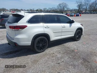 2019 Toyota Highlander SE with VIN 5TDJZRFH0KS620178, listed as a IAAI auction lot 41829974 with 73,701 mi miles. Bid and sale history available at carsss.com. Image 4.