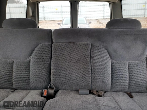 1999 GMC Yukon with VIN 1GKEC13R1XJ812283, listed as a Copart auction lot 42503585 with 226,168 mi miles and Salvage Title. Bid and sale history available at carsss.com. Image 10.