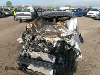 2023 Nissan Versa SV z VIN 3N1CN8EV0PL871854, wystawiony jako IAAI lot #41958143 z przebiegiem Nie podano mil oraz . Historia ofert i sprzedaży dostępna na DreamBid. Obrazek 6.