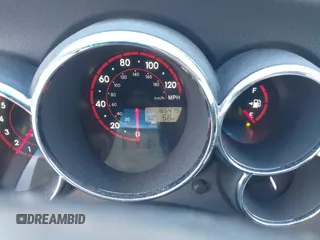 2006 Toyota Matrix STD z VIN 2T1LR32E26C553258, wystawiony jako IAAI lot #41113812 z przebiegiem 165 475 mil mil oraz . Historia ofert i sprzedaży dostępna na DreamBid. Obrazek 7.