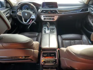 2017 BMW 7 Series 740i xDrive with VIN WBA7E4C31HGV23346, listed as a Copart auction lot 49840905 with 155,047 mi miles and Salvage Title. Bid and sale history available at carsss.com. Image 8.