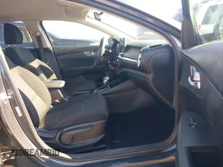 2019 Kia Forte LXS with VIN 3KPF24AD1KE092839, listed as a IAAI auction lot 42649547 with 74,564 mi miles and . Bid and sale history available at DreamBid. Image 5.