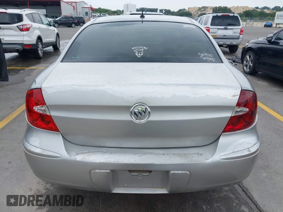 2007 Buick LaCrosse CX with VIN 2G4WC582271249382, listed as a IAAI auction lot 42285783 with 173,858 mi miles and . Bid and sale history available at DreamBid. Image 16.