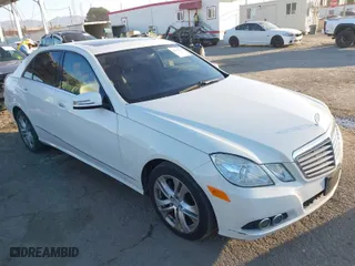 2011 Mercedes-Benz E-Class E 350 Luxury with VIN WDDHF5GB5BA326062, listed as a IAAI auction lot 41631853 with NaN miles. Bid and sale history available at carsss.com. Image 1.