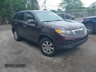2011 Kia Sorento LX с VIN 5XYKTCA11BG168879, выставлен на аукционе IAAI как лот 42677351 с пробегом 161 078 миль миль и . История ставок и продаж доступна на DreamBid. Изображение 1.