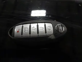 2019 Nissan Altima SL with VIN 1N4BL4EW6KC185215, listed as a IAAI auction lot 41135202 with 77,428 mi miles and . Bid and sale history available at carsss.com. Image 11.