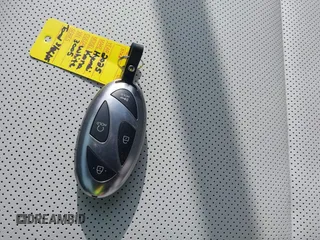 2025 Hyundai Kona Limited with VIN KM8HECA39SU243005, listed as a IAAI auction lot 41908621 with 525 mi miles and . Bid and sale history available at DreamBid. Image 11.