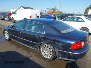2004 Volkswagen Phaeton V8 z VIN WVWAF63D048009440, wystawiony jako IAAI lot #41495309 z przebiegiem 108 685 mil mil oraz . Historia ofert i sprzedaży dostępna na DreamBid. Obrazek 3.