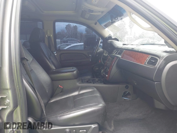 2007 Chevrolet Avalanche 1LT with VIN 3GNEC12067G249531, listed as a IAAI auction lot 41783476 with 156,560 mi miles and . Bid and sale history available at DreamBid. Image 5.