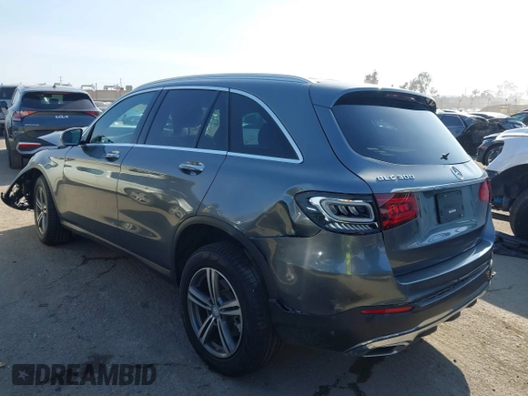 2020 Mercedes-Benz GLC 300 z VIN W1N0G8DB4LF802826, wystawiony jako IAAI lot #41831727 z przebiegiem 59 211 mil mil oraz . Historia ofert i sprzedaży dostępna na DreamBid. Obrazek 3.