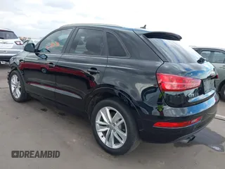 2018 Audi Q3 Premium z VIN WA1BCCFS8JR006212, wystawiony jako IAAI lot #42208285 z przebiegiem 96 571 mil mil oraz . Historia ofert i sprzedaży dostępna na DreamBid. Obrazek 3.