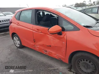 2019 Honda Fit LX with VIN 3HGGK5H44KM703289, listed as a IAAI auction lot 42058382 with Not Provided miles. Bid and sale history available at carsss.com. Image 6.