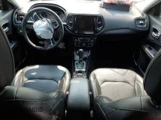 2019 Jeep Compass Limited z VIN 3C4NJDCB4KT753091, wystawiony jako Copart lot #59343855 z przebiegiem 64 164 mil mil oraz Szkoda całkowita • Salvage title. Historia ofert i sprzedaży dostępna na DreamBid. Obrazek 8.
