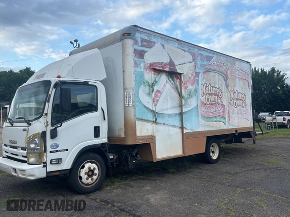 2011 Isuzu NRR IBT with VIN JALE5W169B7900028, listed as a Copart auction lot 60338775 with 415,661 mi miles and Clean title. Bid and sale history available at DreamBid. Image 2.