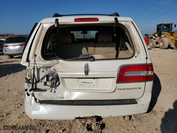 2010 Lincoln Navigator L with VIN 5LMJJ3H58AEJ11279, listed as a Copart auction lot 87475834 with 211,621 mi miles and Salvage Title. Bid and sale history available at carsss.com. Image 6.